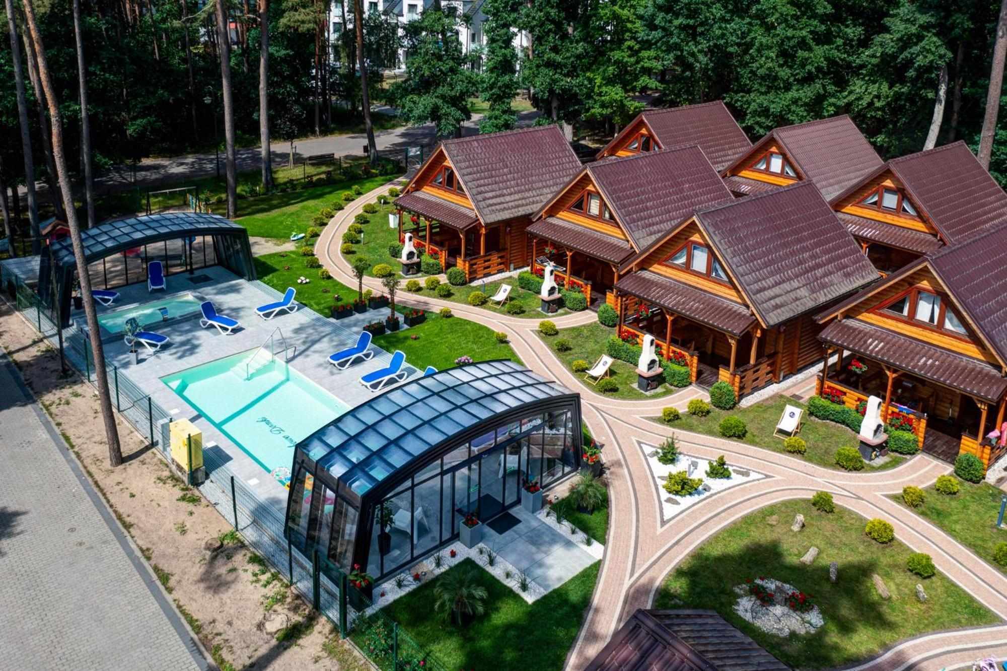 Bajkowe Domki โปเบียโรโว ภายนอก รูปภาพ